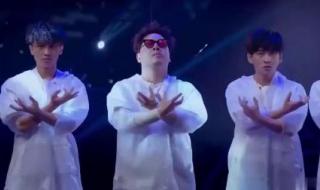 易烊千玺刘宪华同框 易烊千玺刘宪华同框